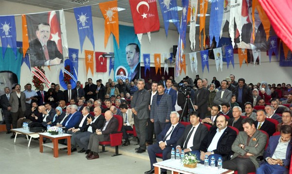 Ak Parti Pasinler İlçe Başkanlığına Hanifi Timurlenk seçildi