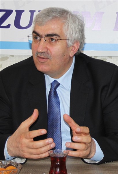 Başkan Öz: “Gelecek nesil tarihini bilecek tekerrüre izin vermeyecek”