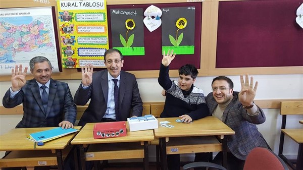 Bulutlar ve Ömeroğlu’ndan özel öğrencilere ziyaret