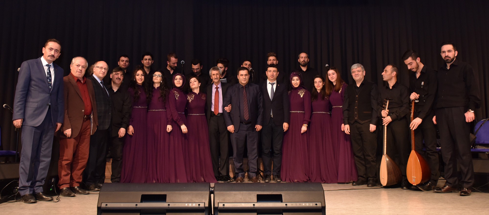 Büyükşehir Belediyesi Türk Halk Müziği Korosu, kahramanlık türkülerini seslendirdi