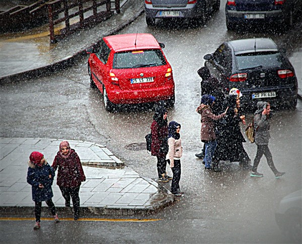 Doğu'da yağışlı hava