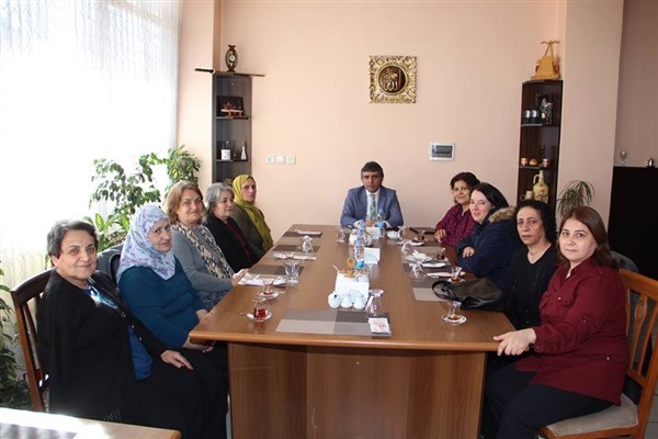 Kaymakam Şenol Turan, 8 Mart kadınlar gününü kutladı