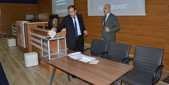 Palandöken Belediye Meclisi'nde encümen ve komisyon üyeleri belli oldu