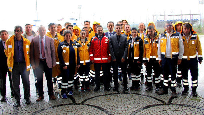 Sağlık personellerine 'Ambulans Sürüş Teknikleri Eğitici Eğitimi' verildi