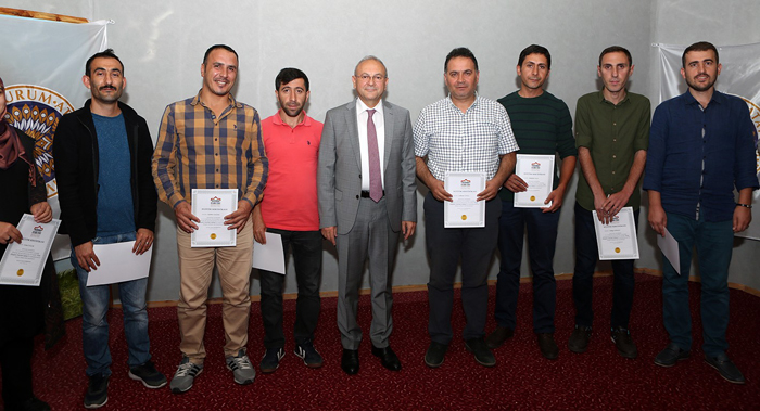 Tortum’da yeni girişimciler sertifikalarını aldı 