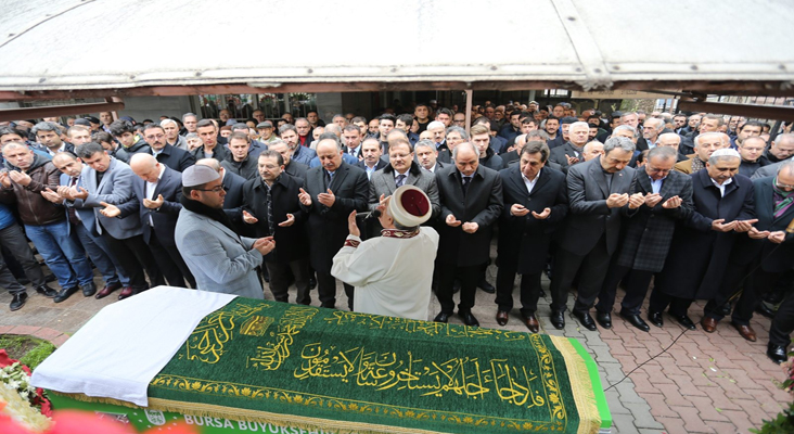 Vali Azizoğlu, babasını doğum gününde son yolculuğuna uğurladı