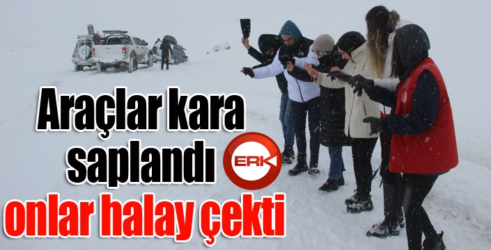 Araçlar kara saplandı, onlar halay çekti