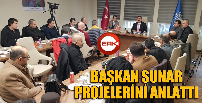 Başkan Sunar gazetecilerle buluştu