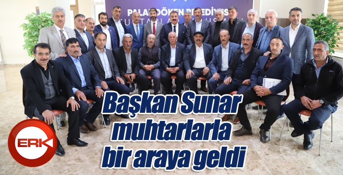 Başkan Sunar, muhtarlara yemek verdi