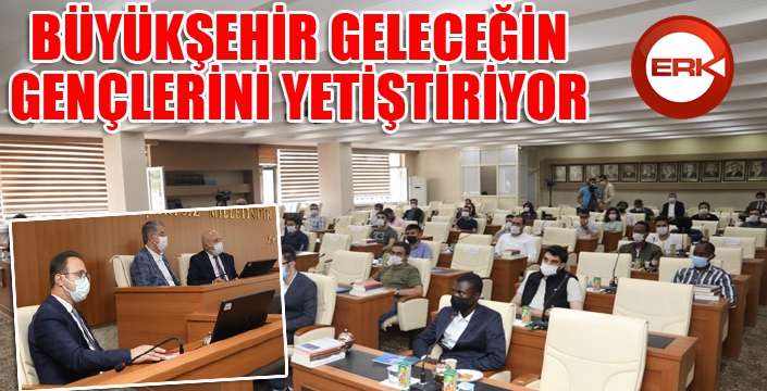 Büyükşehir geleceğin gençlerini yetiştiriyor...