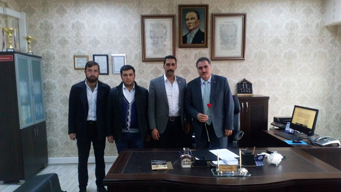 Erzurum Ülkü Ocakları ortaöğretim birimi, öğretmenleri unutmadı