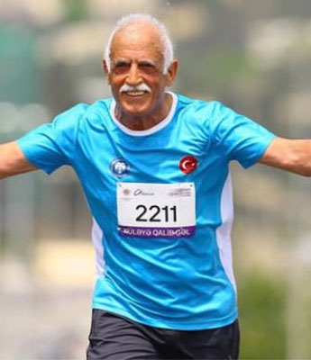 Erzurumlu maratoncular Bakü’de koştu