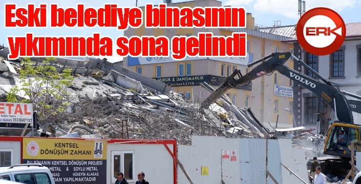 Eski belediye binasının yıkımında sona gelindi