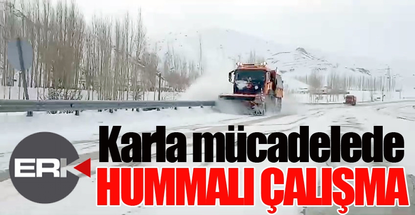 Karla mücadele ekipleri yollarda kar temizliği ve tuzlama çalışması yapıyor