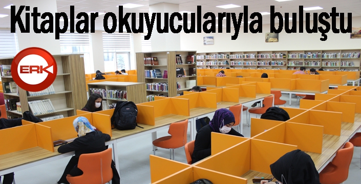 Kitaplar okuyucularıyla buluştu