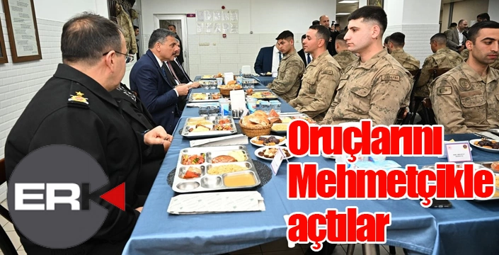 Oruçlarını Mehmetçikle açtılar