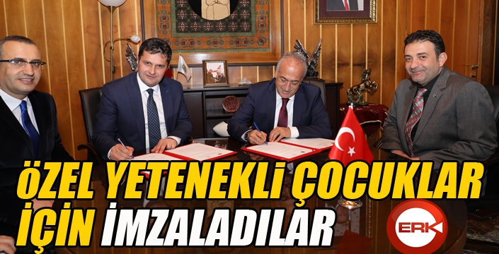 Özel yetenekli çocuklar üniversiteli olacak