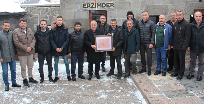 Rektör Çomaklı, Erzurum İmam Hatipler Derneğini ziyaret etti