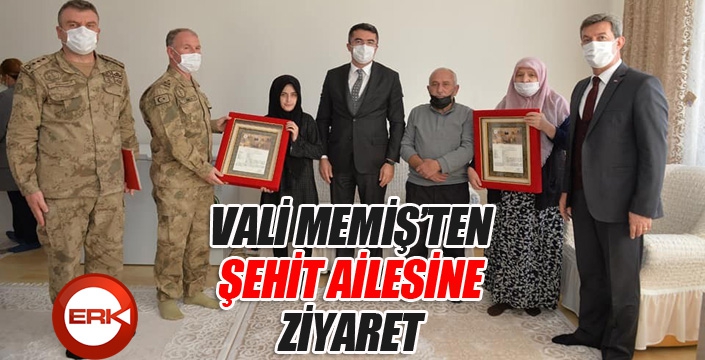 Vali Okay Memiş şehit ailesini ziyaret etti